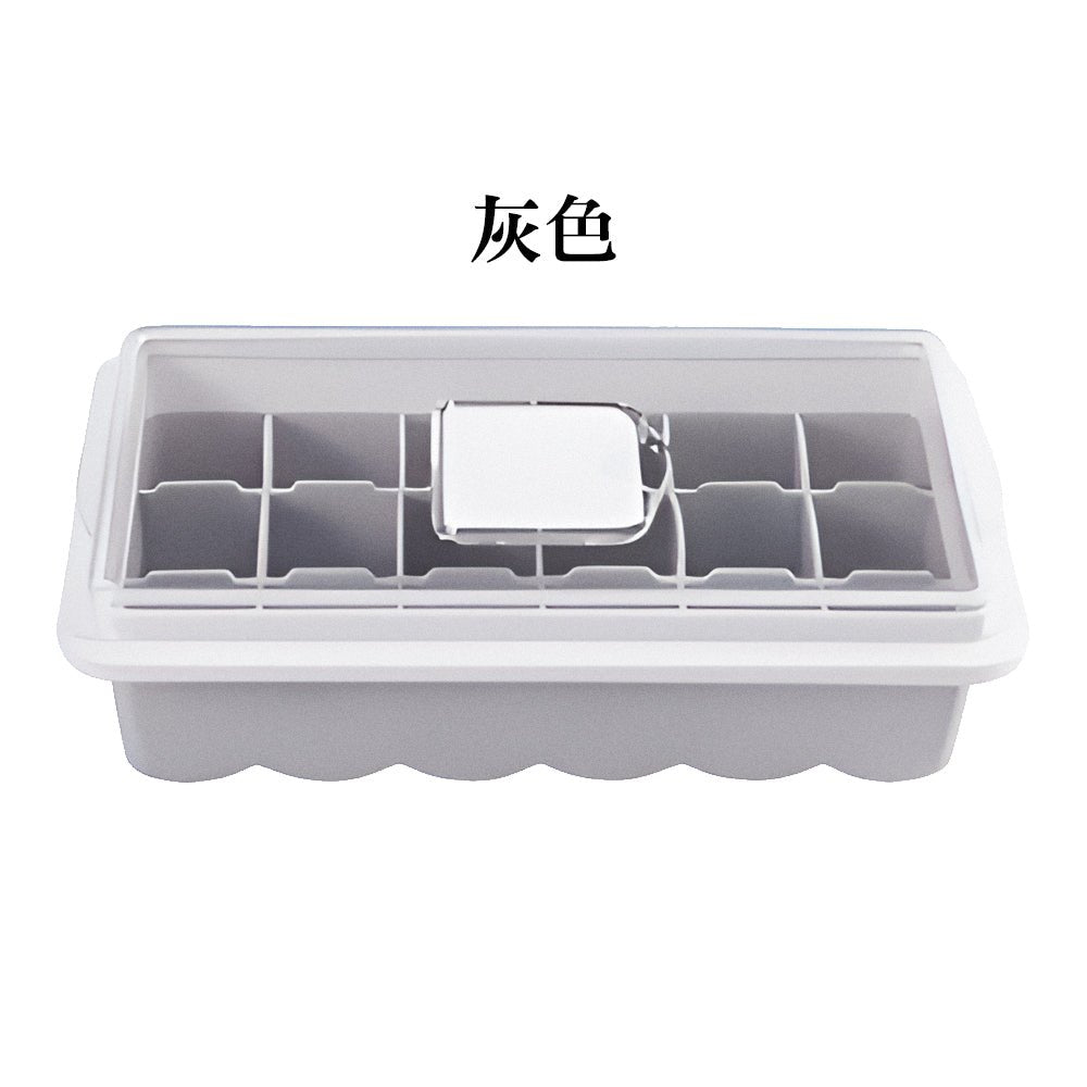 帶蓋矽膠製冰盒|注水不外溢.冰塊輕鬆取出