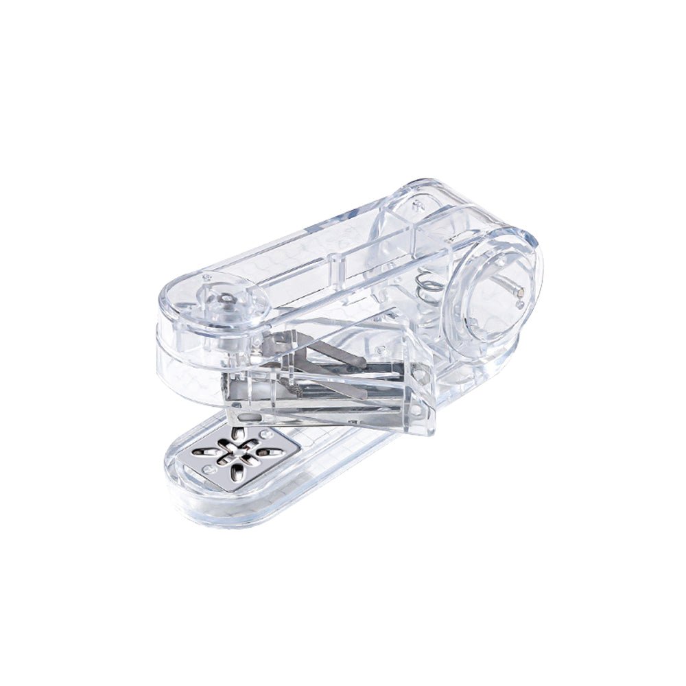 360度旋轉訂書機｜中縫邊角都能輕鬆裝訂的貼心工具