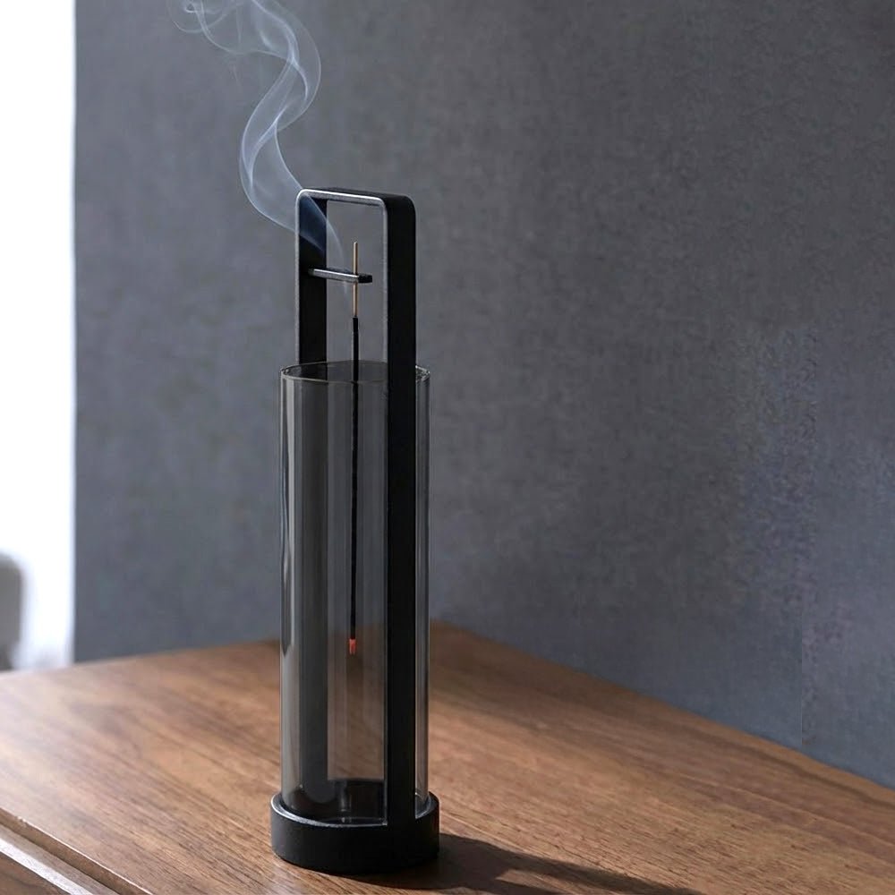 倒掛線香座｜極簡玻璃罩防飛灰的安靜香儀器