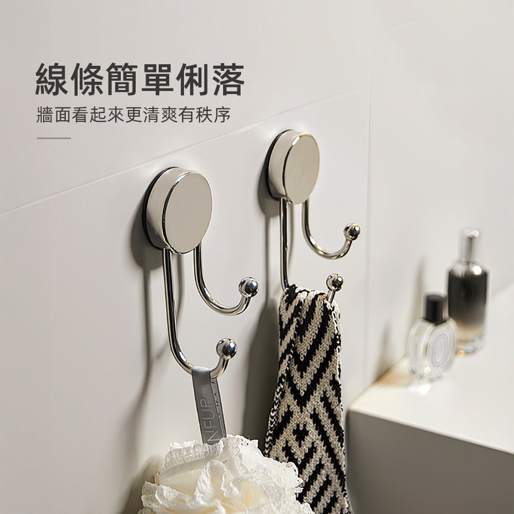質感不鏽鋼吸盤掛鉤｜一壓上牆不傷牆・圓潤雙球不勾傷衣物
