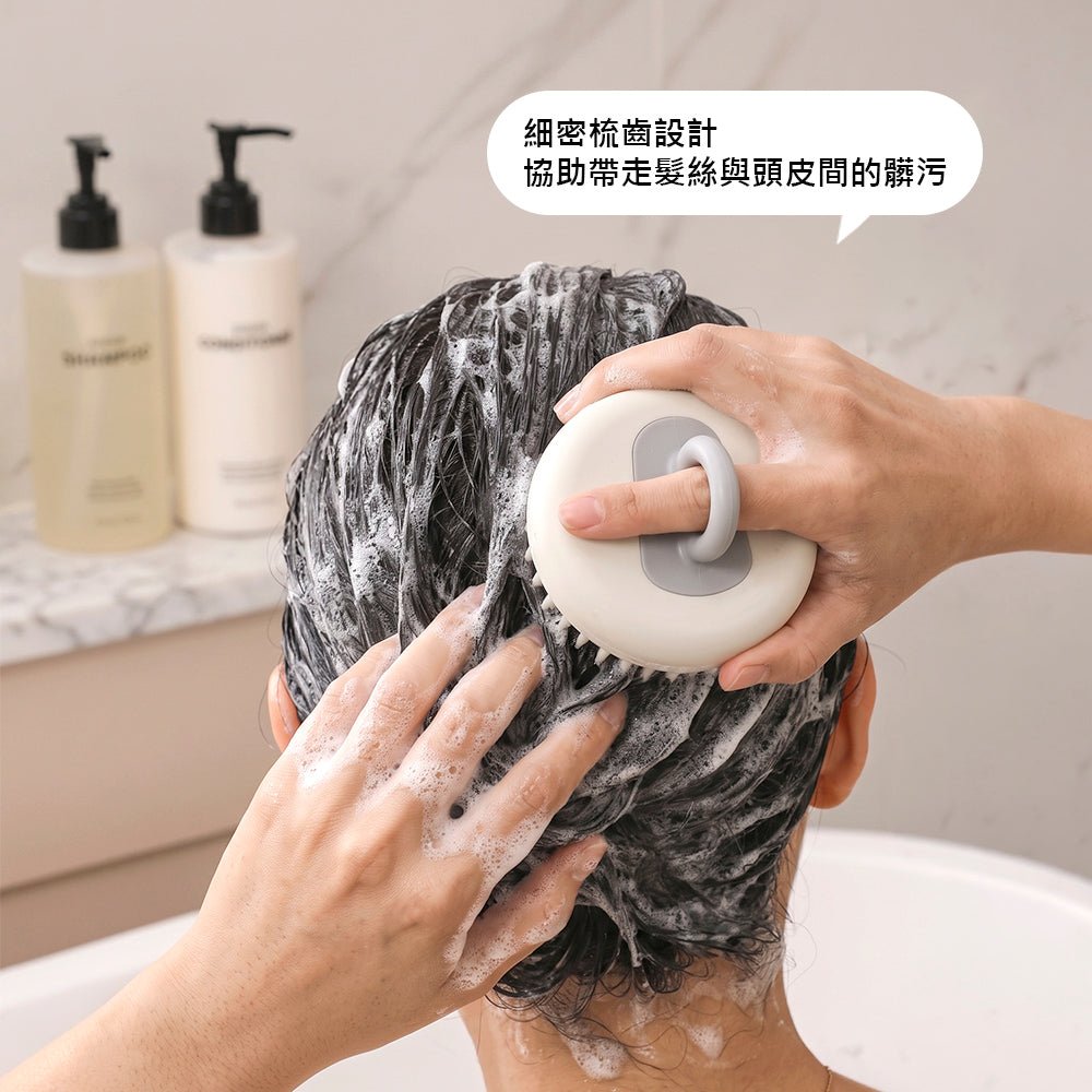 矽膠頭皮按摩梳｜洗髮順手一刷・提把可拆換握法更順手