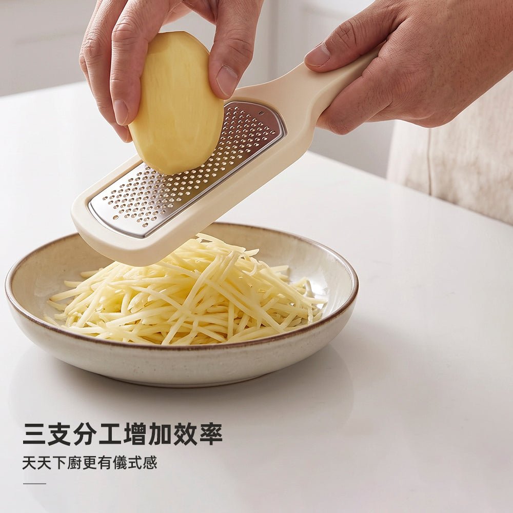 不鏽鋼刨絲磨泥三件組｜三種孔型一次備齊，掛著收好不佔灶台